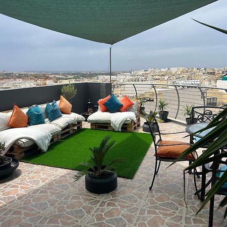 Trendy Seaside Escape 2 Bedroom Penthouse Marsaskala Εξωτερικό φωτογραφία